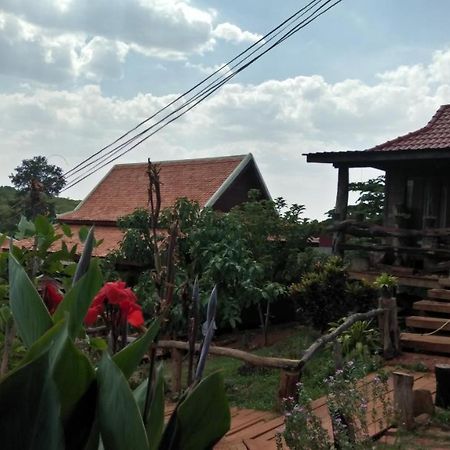 Ratanak Tep Rithea Homestay Banlung 外观 照片